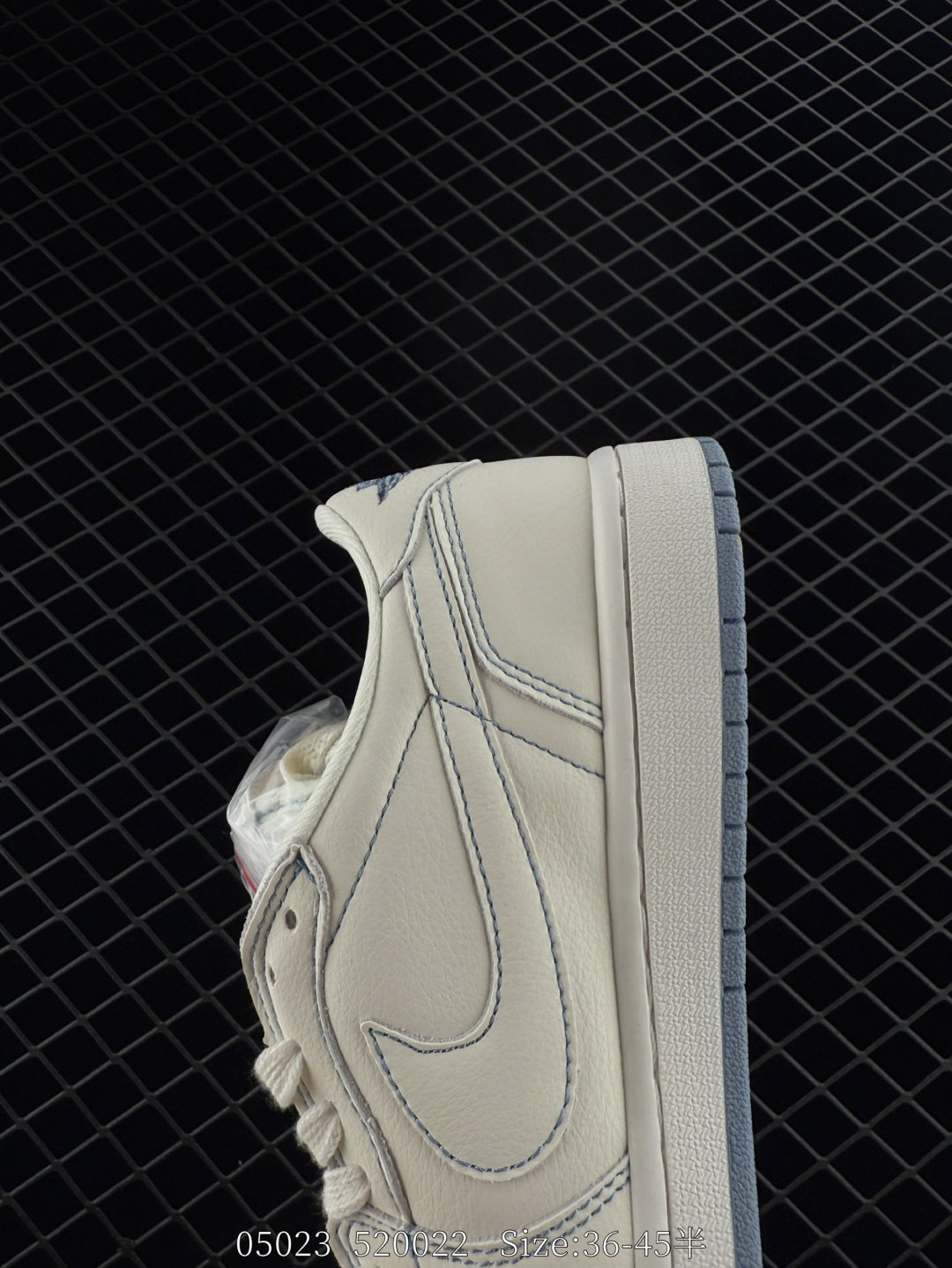 Travis Scott x Air Jordan 1 ” Reverse Mocha “